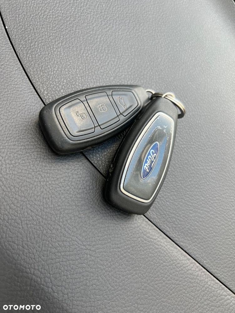 Ford Focus 1.6 EcoBoost Titanium - 8