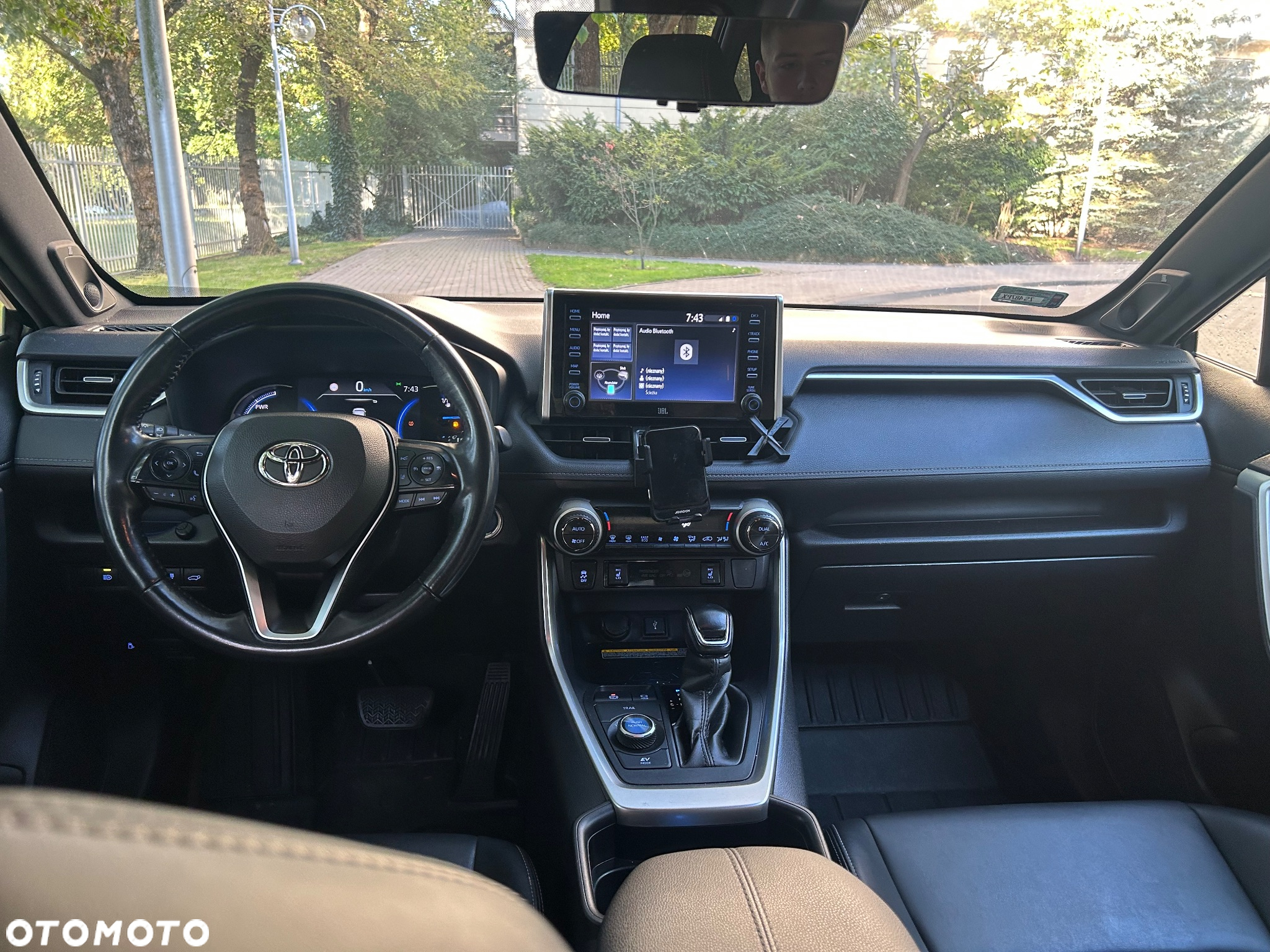 Toyota RAV4 2.5 Hybrid Black Edition by JBL 4x4 - 9