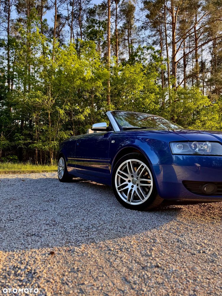 Audi A4 Cabrio 2.4 - 7
