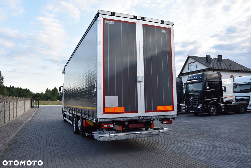 Volvo FH 460 EURO 6 / KABINA XL / FIRANA 9,5 M / NAVI / SOLARY / KLIMA POSTOJOWA / KAMERY / CAŁY NA PODUSZKACH / WINDA DHOLLANDIA / ZABUDOWA REDOS / 24 PALETY / AUTOMAT / SALON POLSKA / SERWIS ASO VOLVO / STAN IDEALNY !! - 8