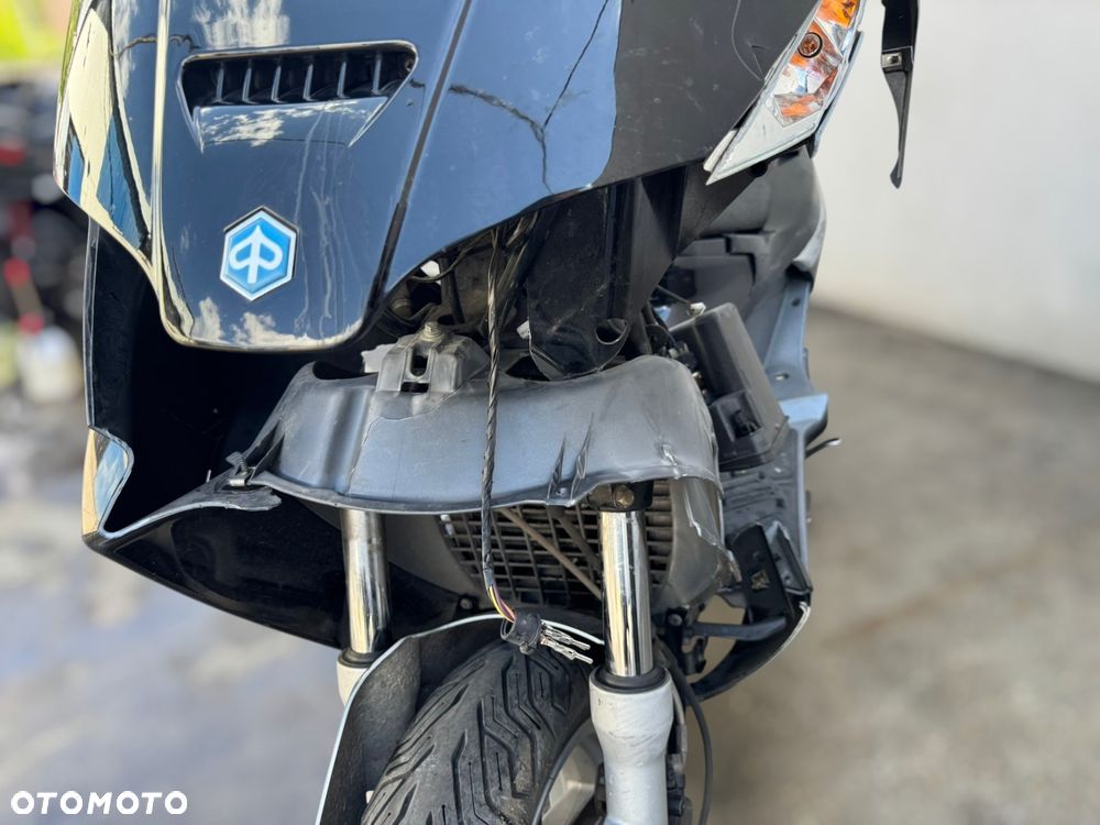 Piaggio X8 - 24