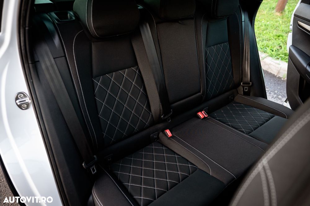 Skoda Karoq 2.0 TDI SCR 4x4 DSG Sportline - 25