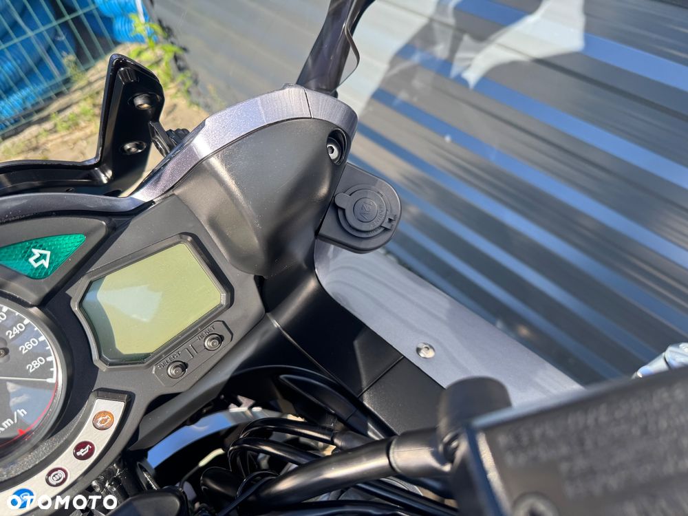 Yamaha FJR - 19