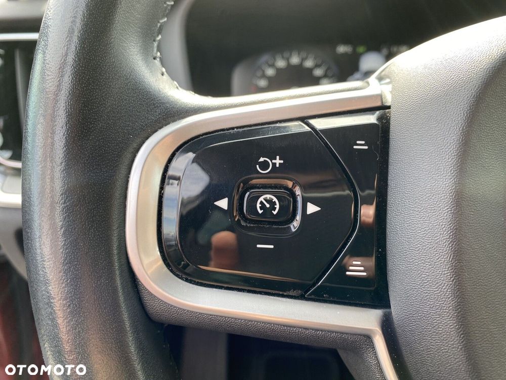 Volvo V60 Cross Country Pro B4 D AWD - 26