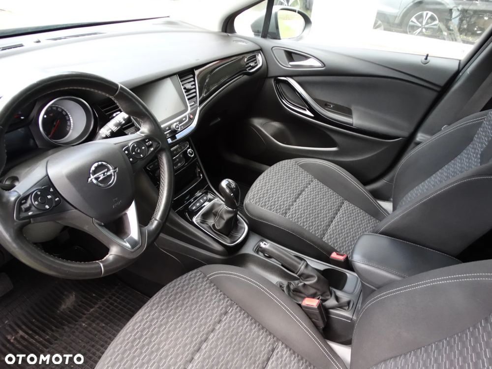 Opel Astra - 10