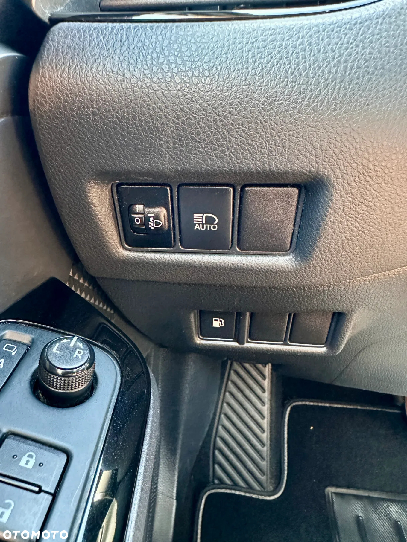 Toyota C-HR 1.8 Hybrid Premium - 27