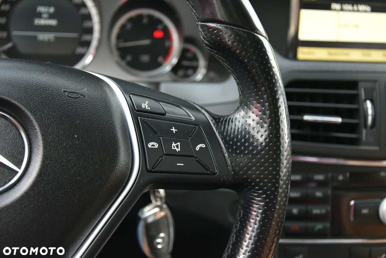 Mercedes-Benz Klasa E 250 CDI DPF Coupe BlueEFFICIENCY Elegance - 23
