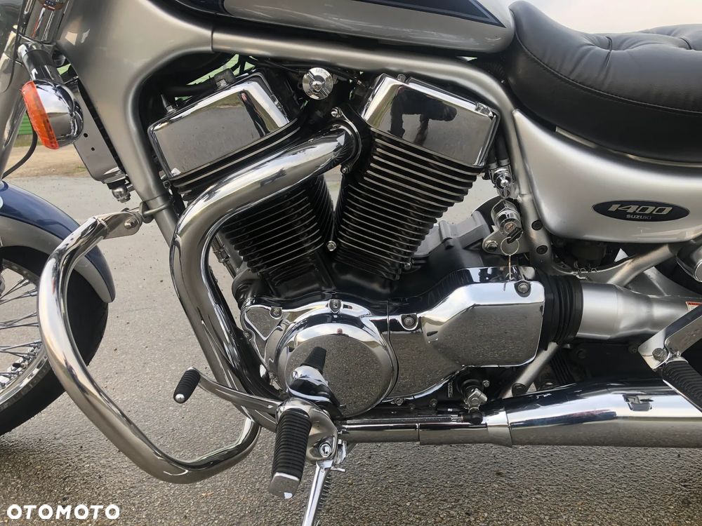 Suzuki Intruder - 6