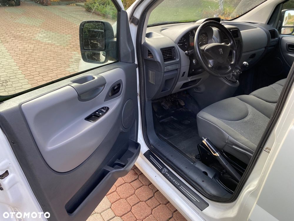 Peugeot Expert - 8