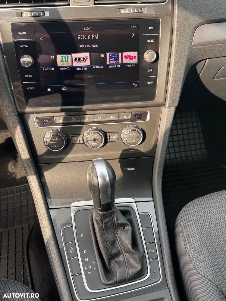 Volkswagen Golf 1.5 TSI DSG Highline - 11