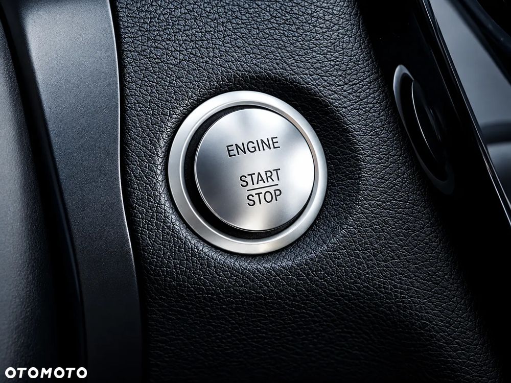 Mercedes-Benz Klasa C 200 9G-TRONIC Edition - 27