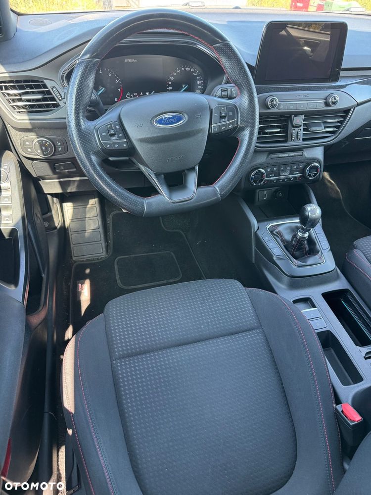 Ford Focus 1.0 EcoBoost ST-Line ASS - 19