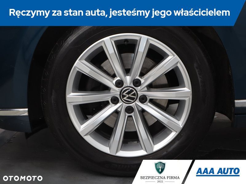 Volkswagen Passat Variant - 17