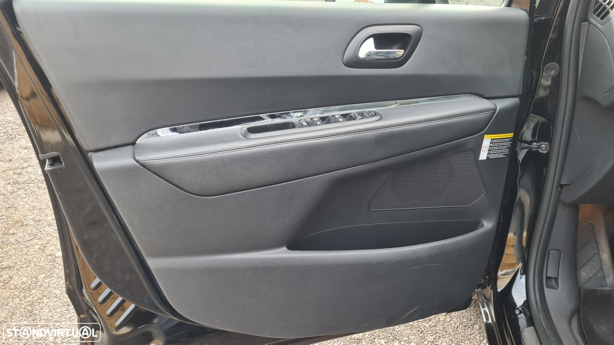 Peugeot 5008 - 8