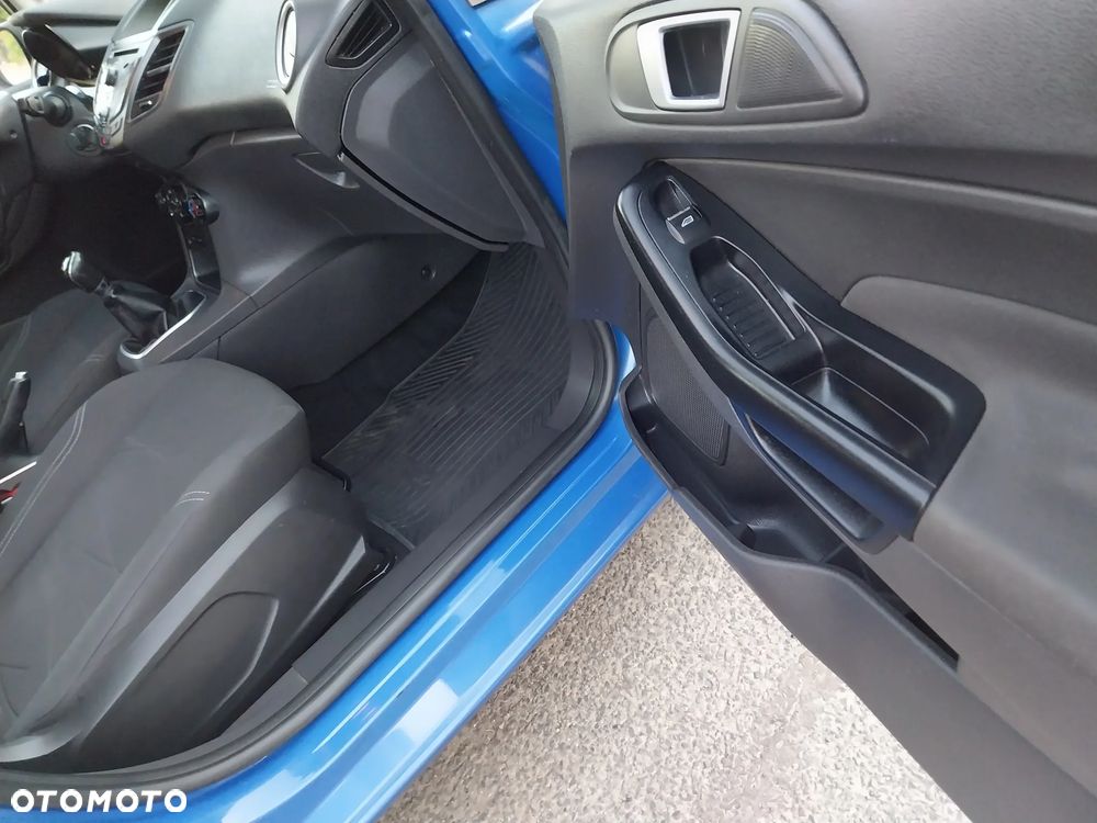 Ford Fiesta 1.0 EcoBoost Silver X Plus - 24