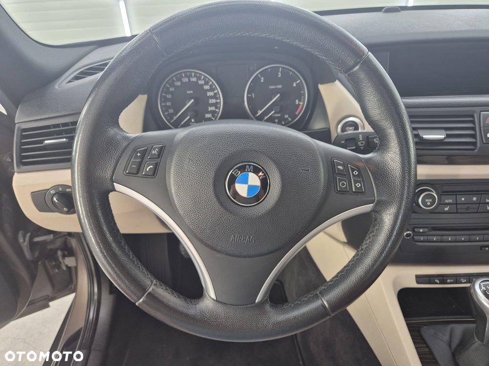 BMW X1 xDrive20d - 14