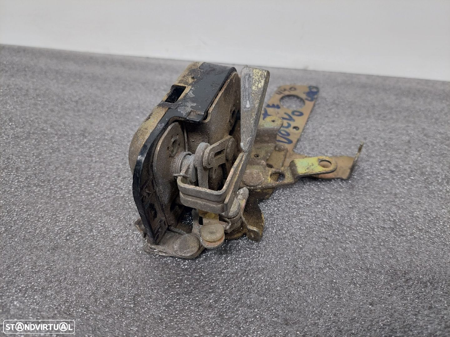 Fecho Porta Tras Esq Volvo 440 K (445) - 3