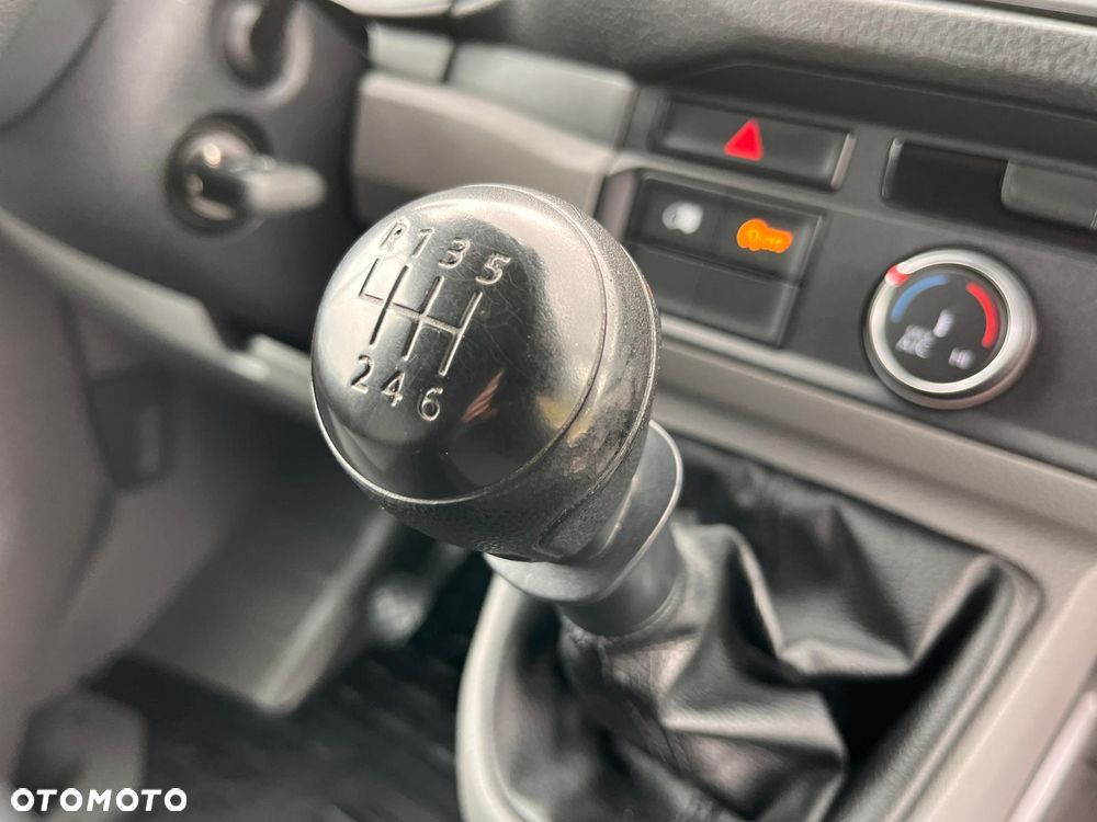 Volkswagen Crafter MAX L4H2 2.0TDI, Zakup 12.2020, Klima, Napęd przedni, Salon Polska, Pierwszy Właściciel, BEZWYPADKOWY- ORYGINALNY LAKIER, FV 23%, Bardzo Zadbany !!! - 31