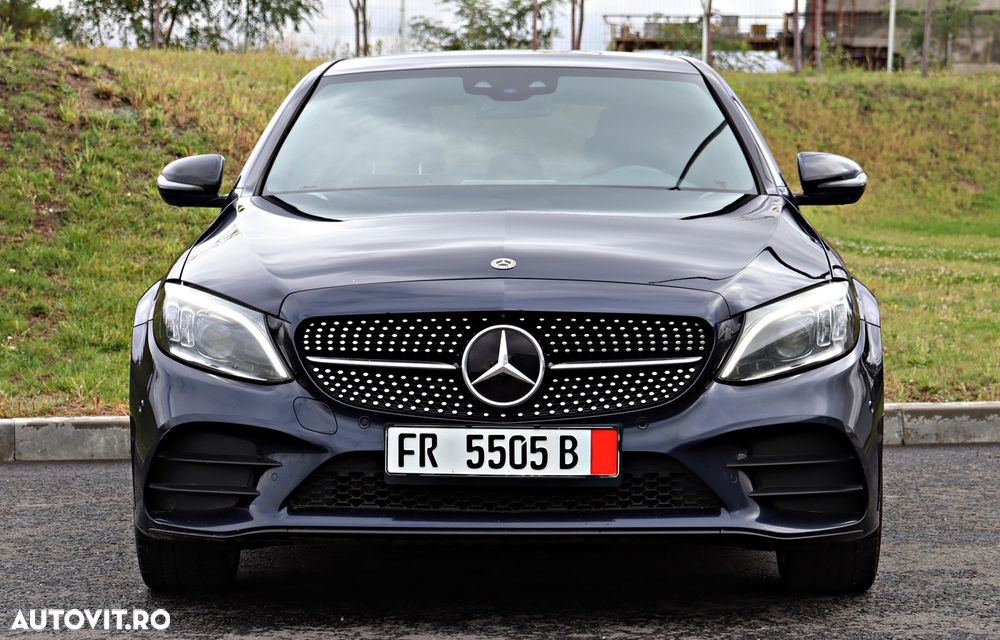 Mercedes-Benz C 300 e 9G-TRONIC AMG Line - 2