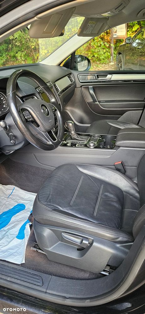 Volkswagen Touareg 3.0 V6 TDI BMT Business Line - 12