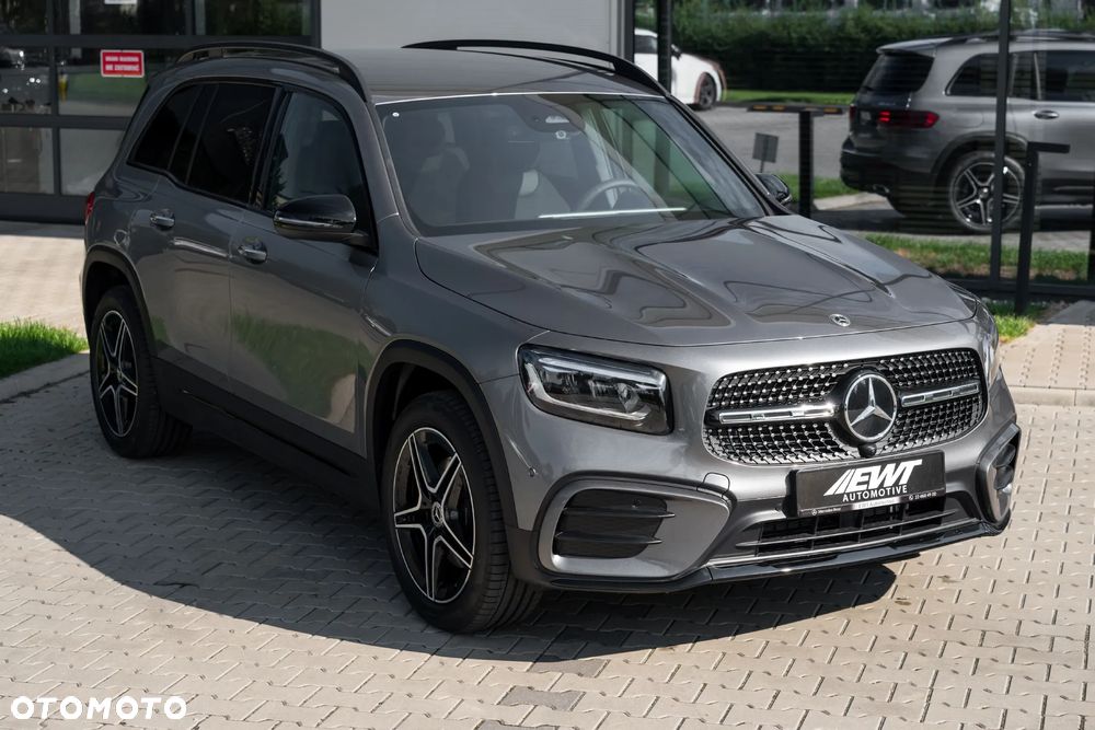 Mercedes-Benz GLB 200 AMG Line 7G-DCT - 3