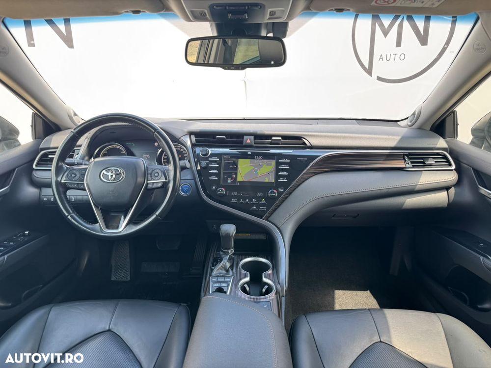 Toyota Camry 2.5 Dynamic - 8