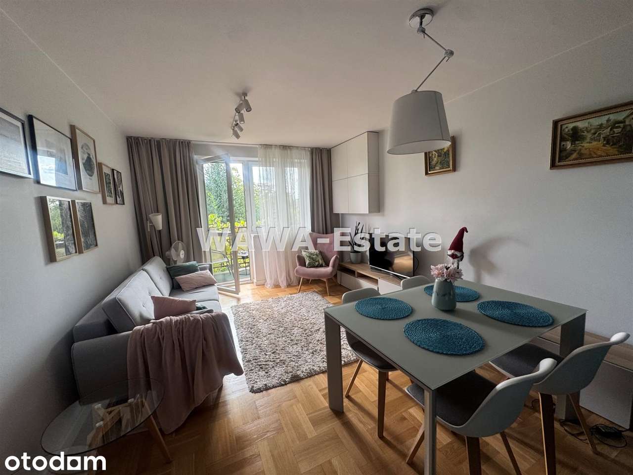 Dwa pokoje, widna kuchnia, balkon, prywatność.