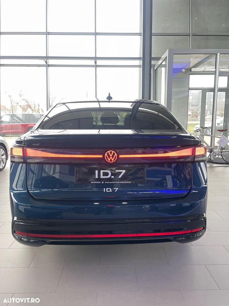 Volkswagen ID.7 77 kWh Pro - 7