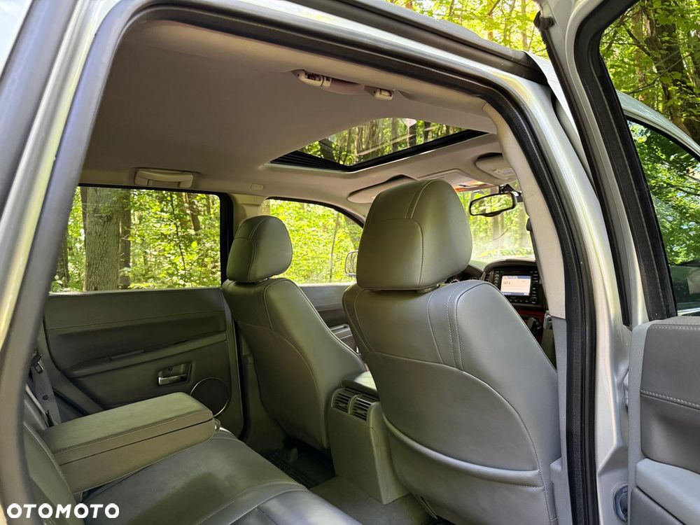 Jeep Grand Cherokee - 21