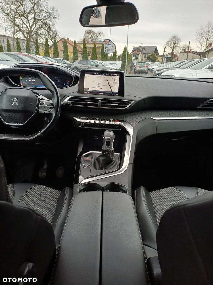 Peugeot 5008 1.2 PureTech Allure S&S - 24