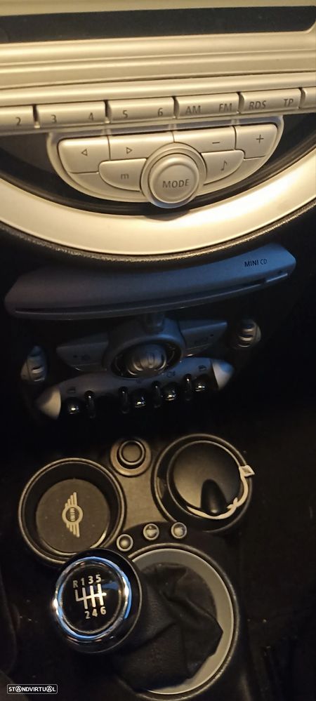 MINI 3 Portas Cooper D - 16