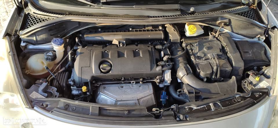 Peugeot 207 SW 1.4 VTi Sportium - 4