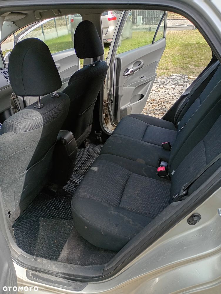 Toyota Auris 1.4 D-4D Luna - 15