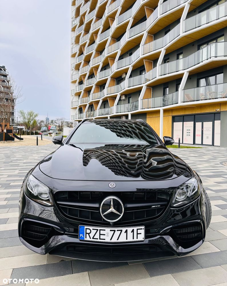 Mercedes-Benz Klasa E AMG 63 S 4-Matic+ - 4