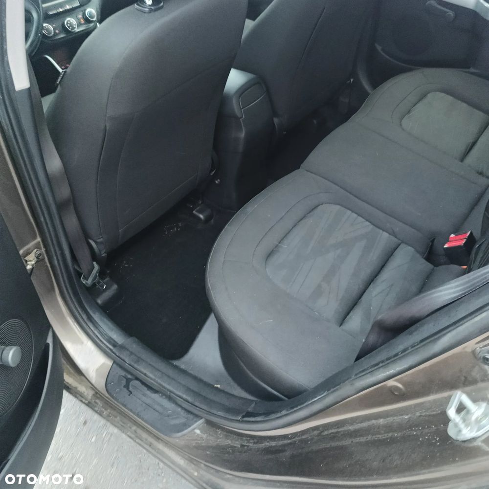Kia Ceed 1.6 GDI Edition 7 - 13