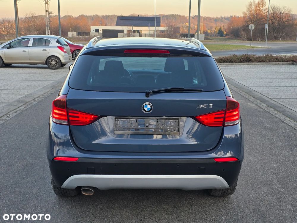 BMW X1 xDrive18d xLine - 38