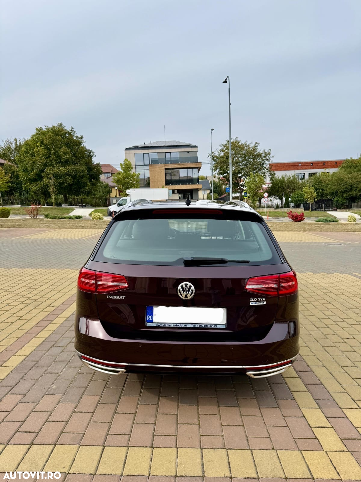 Volkswagen Passat Variant 2.0 TDI DSG Highline - 11