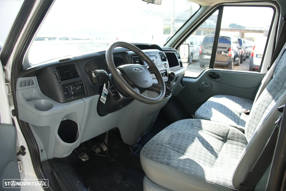 Ford Transit 7Lugares 2.4TDCI 140cv - 6