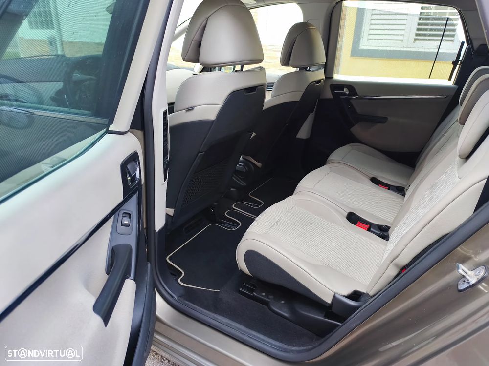 Citroën C4 Picasso 1.6 e-HDi FAP EGS6 Exclusive - 12