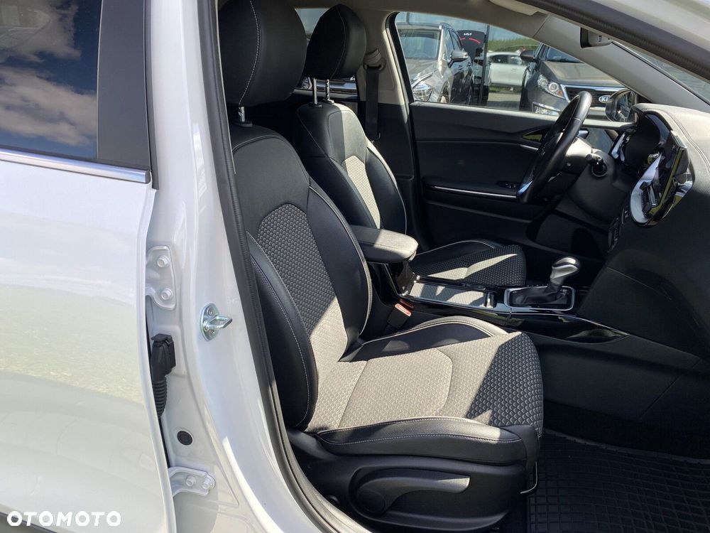 Kia XCeed - 16