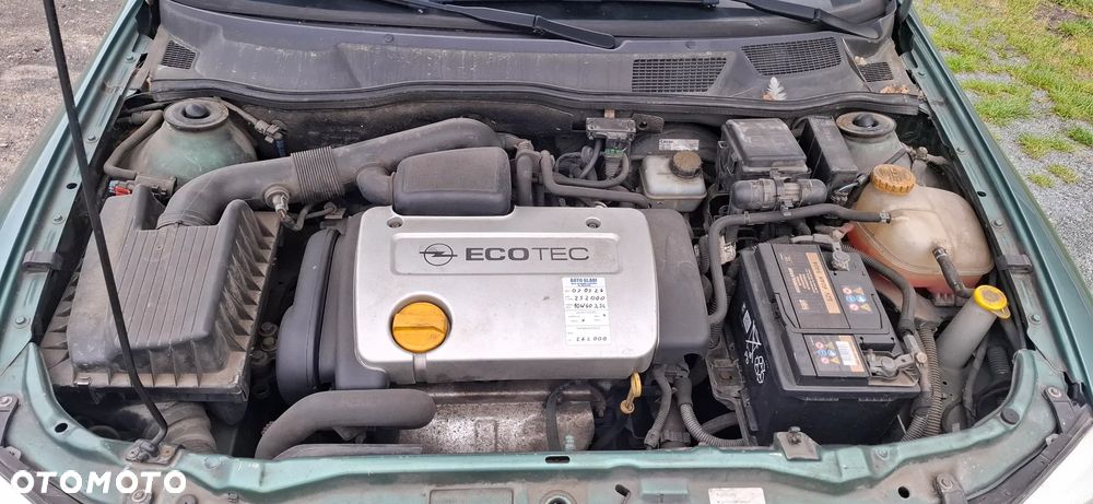 Opel Astra 1.4 16v GL - 6