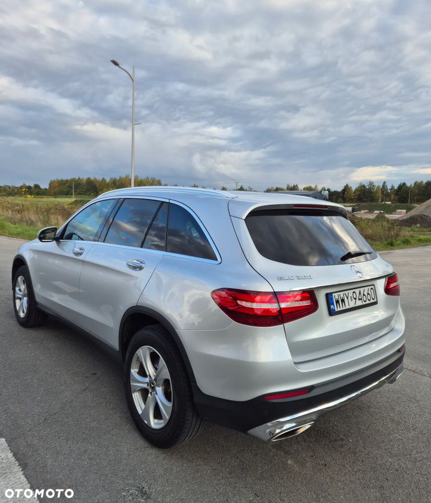 Mercedes-Benz GLC 300 4-Matic - 3