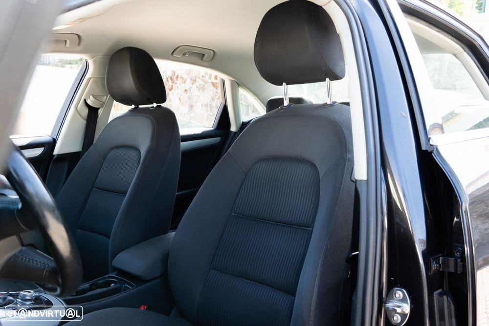 Audi A4 2.0 TDI Advance - 41