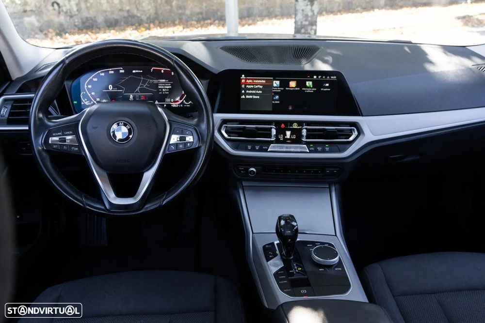 BMW 330 e Line Luxury Auto - 11