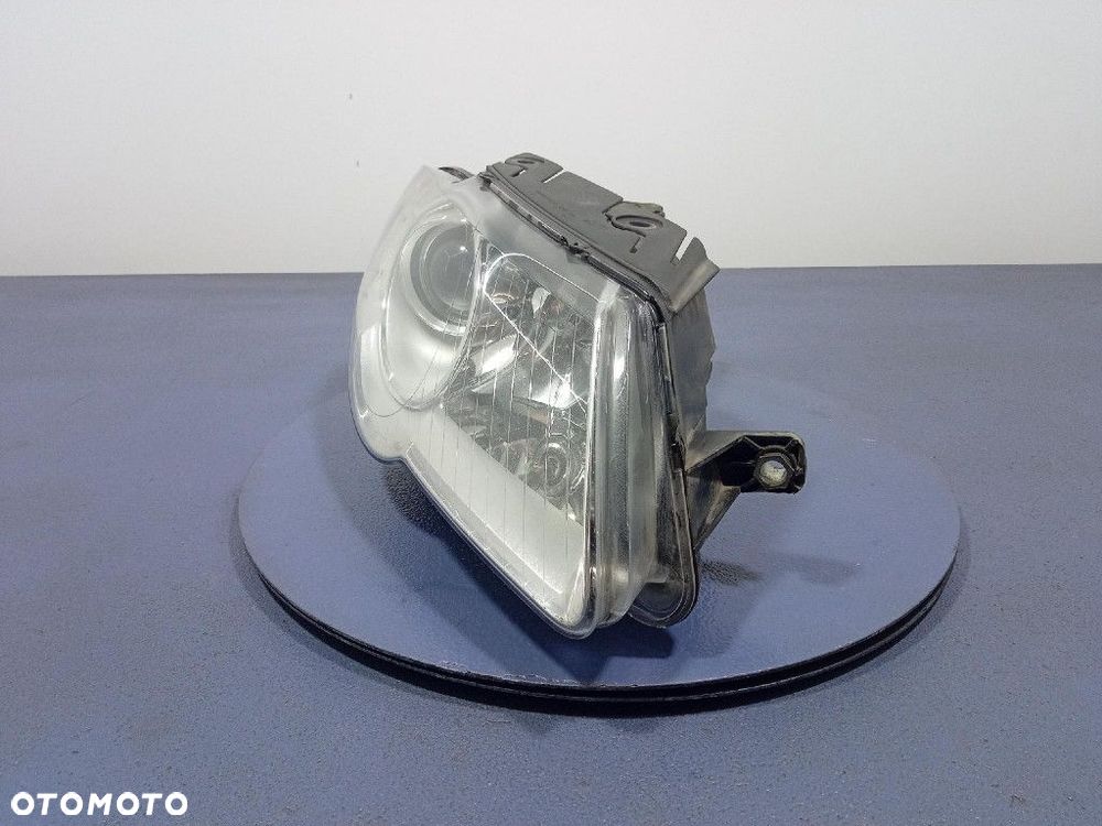 VW PASSAT B6 05- REFLEKTOR PRAWY EU 3C0941006M - 2
