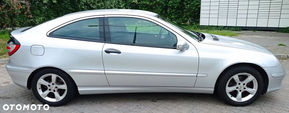 Mercedes-Benz Klasa C 180 Kompressor - 9