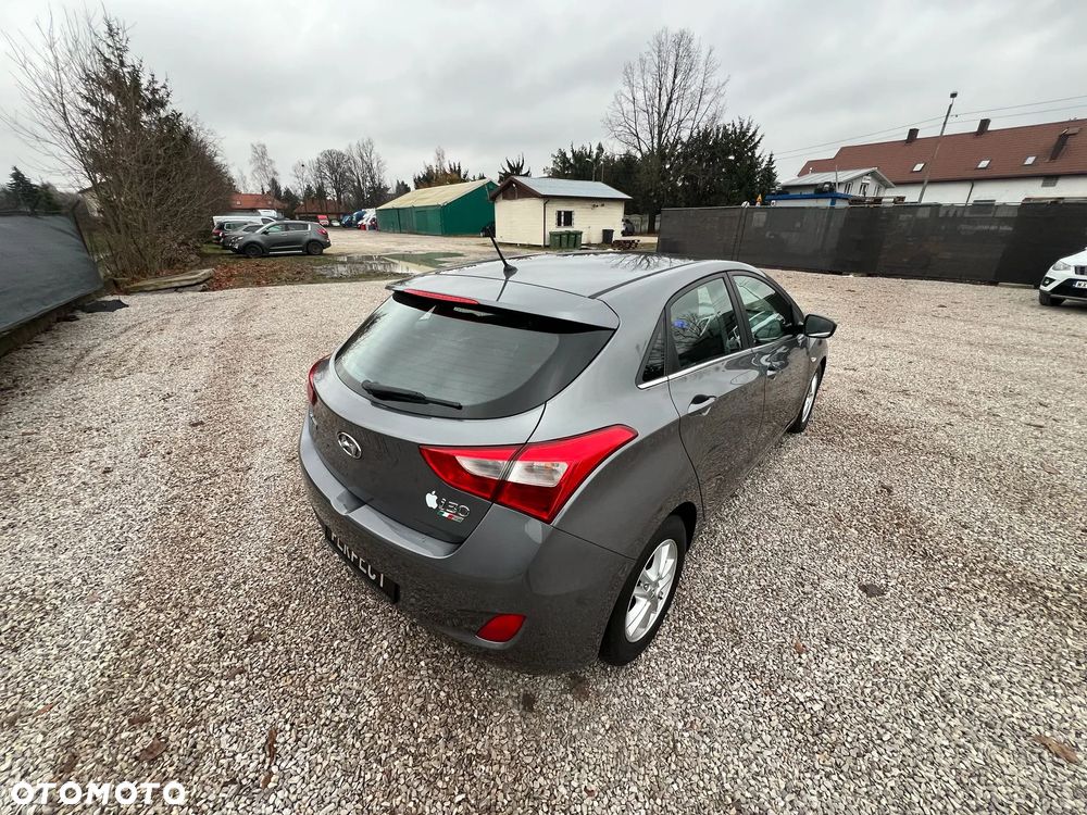 Hyundai i30 blue 1.6 GDI Trend - 31