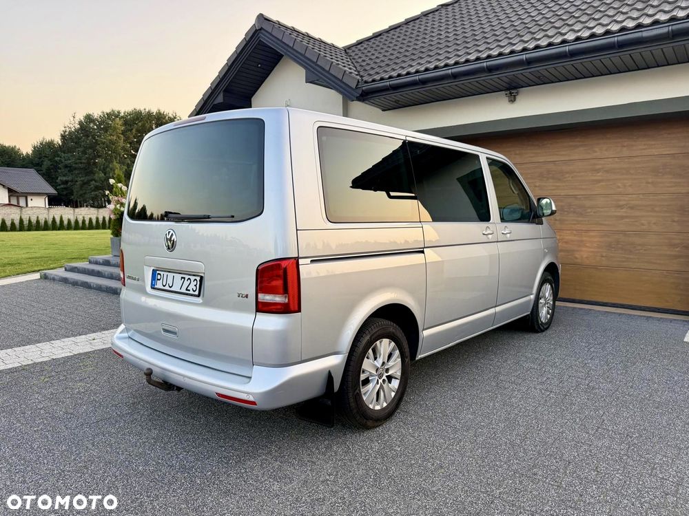 Volkswagen Multivan - 13