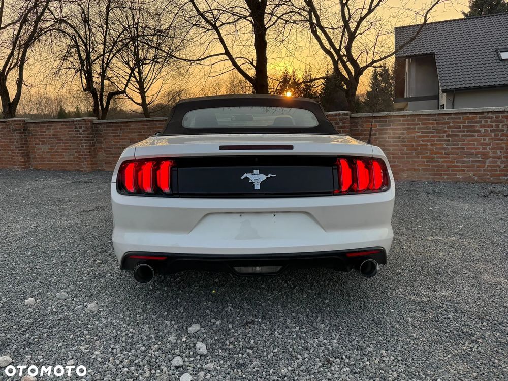 Ford Mustang 3.7 V6 - 9