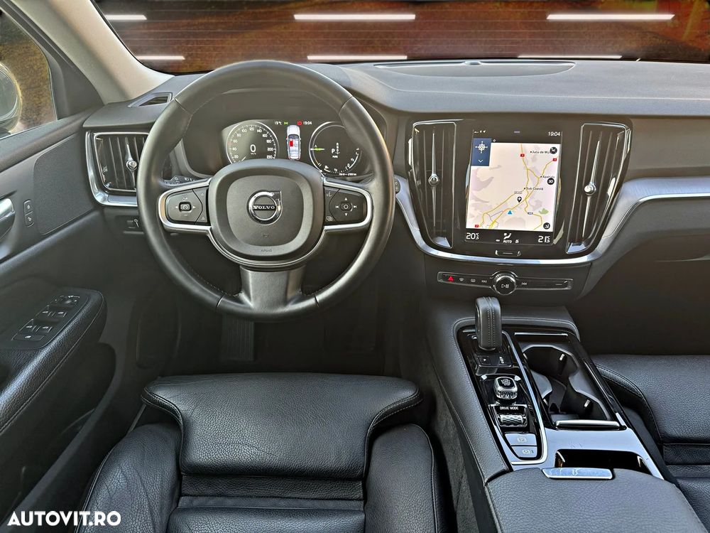 Volvo V60 T8 AWD Recharge Geartronic Inscription - 10
